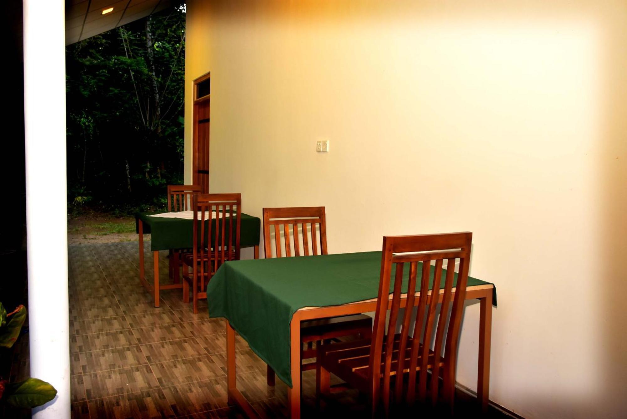 Lake Forest Lodge Udawalawe Ngoại thất bức ảnh