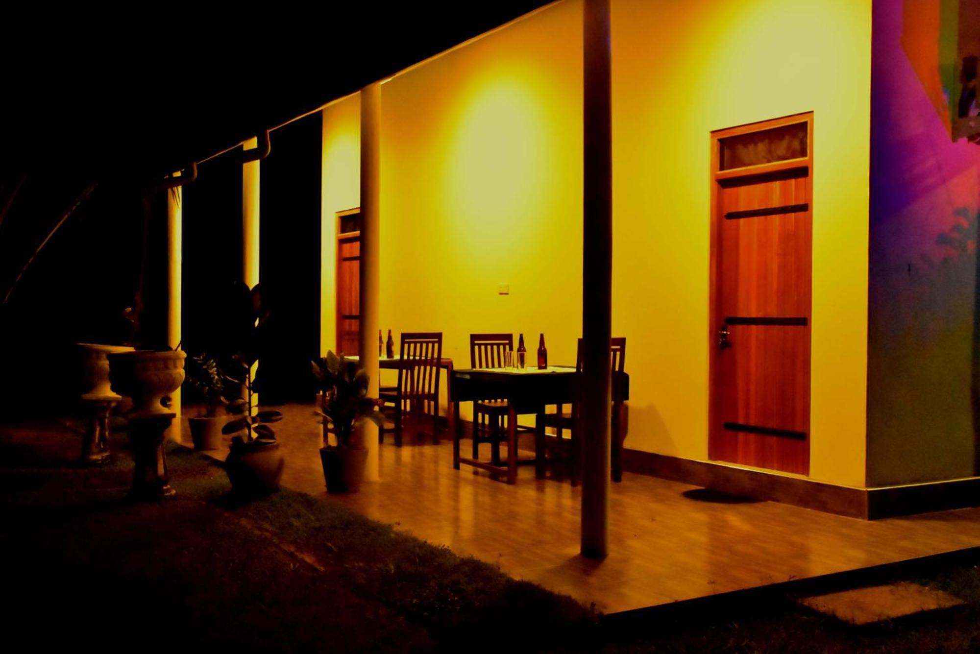 Lake Forest Lodge Udawalawe Ngoại thất bức ảnh