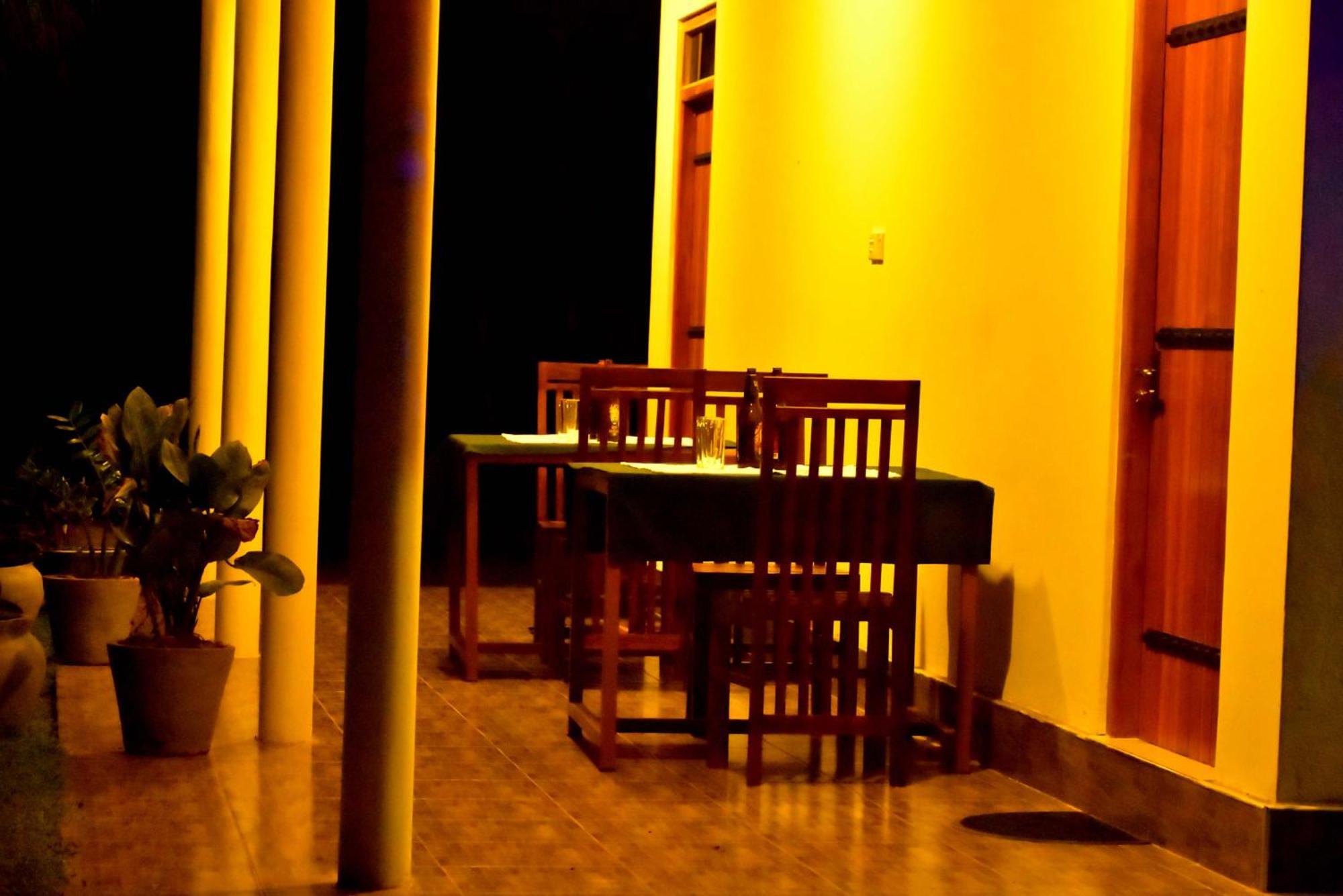 Lake Forest Lodge Udawalawe Ngoại thất bức ảnh